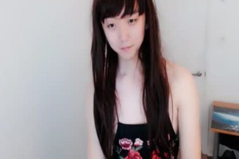 oriental legal age teenager Crossdresser Solo cam